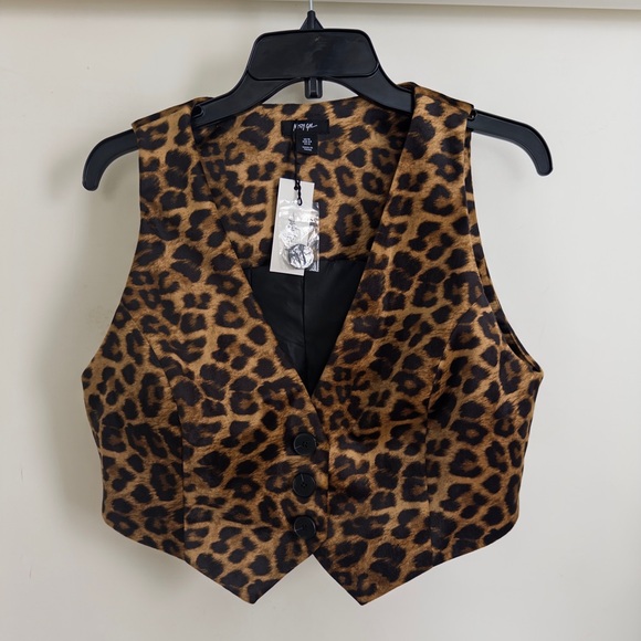 Nasty Gal Tops - NWT Nasty Gal Brown Leopard Print Vest
